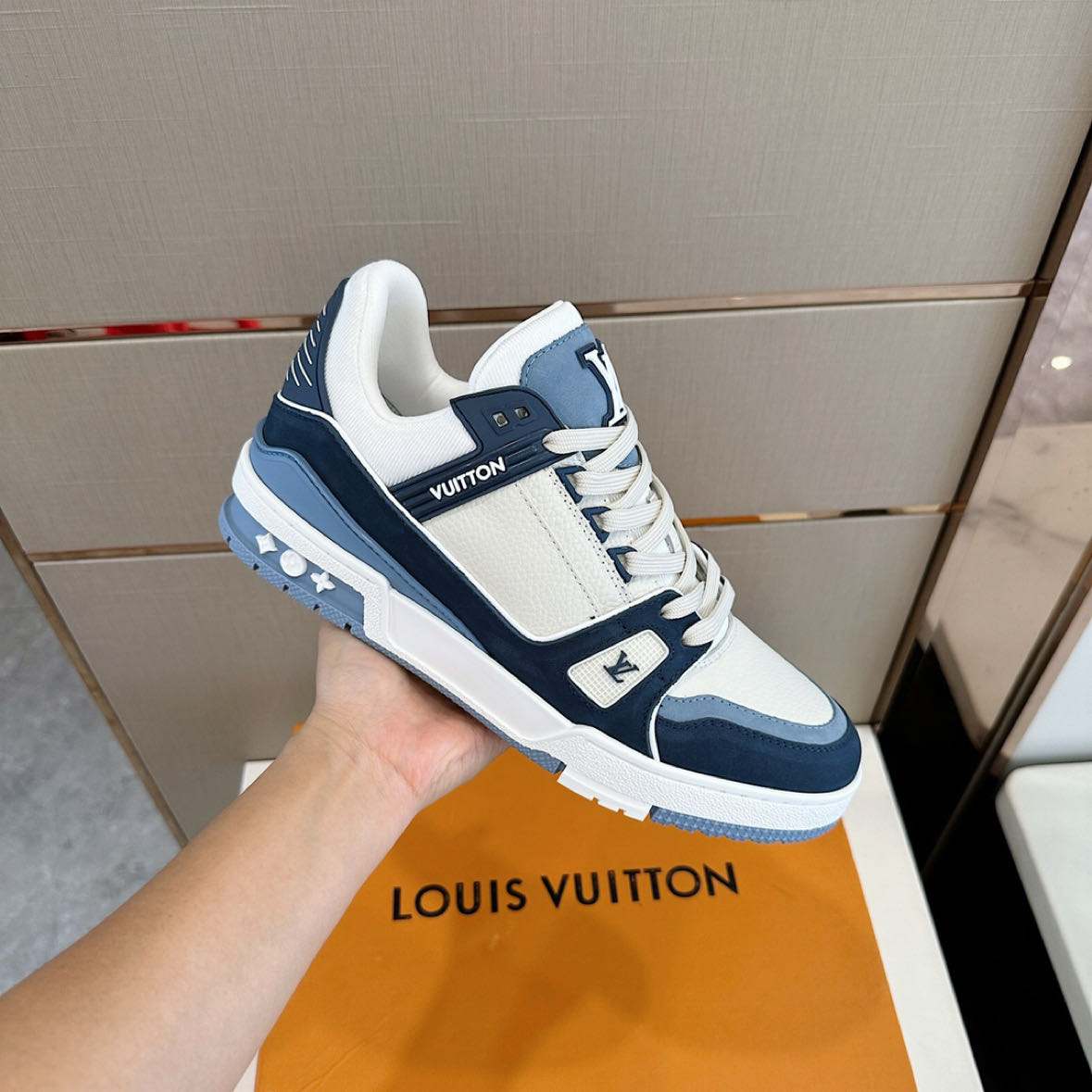 LV sneakers shoes for men women couples casual