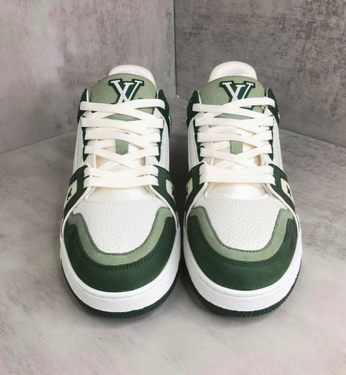 LV sneakers shoes for men women couples