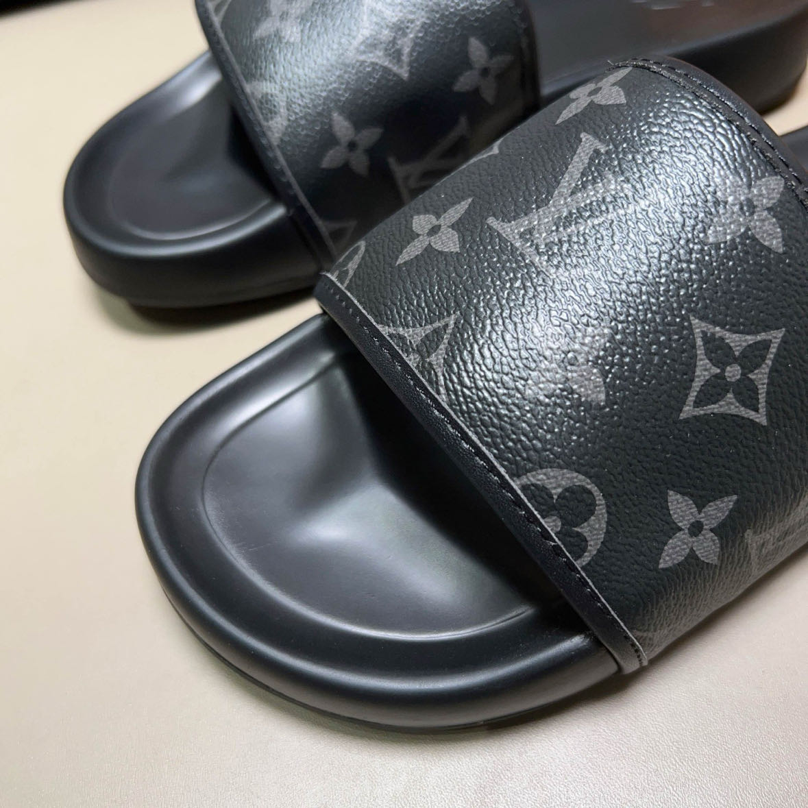 LV slippers